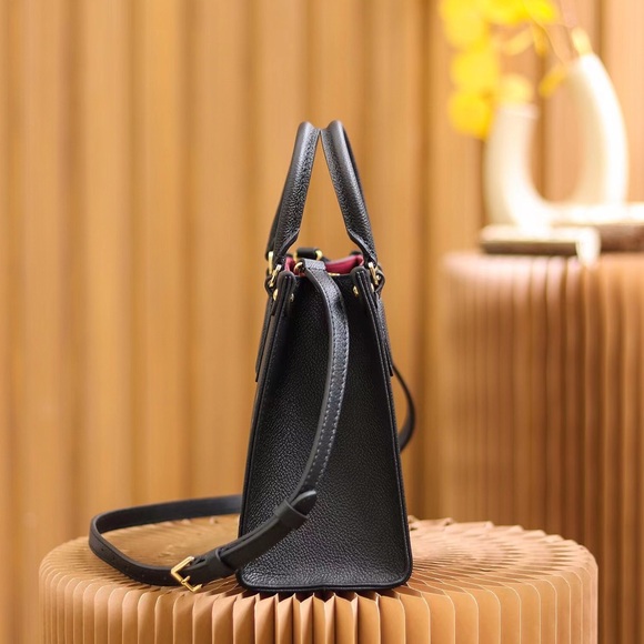 🌟Louis Vuitton 💝Women ONTHEGO PM M45659 Bag - Picture 3 of 10